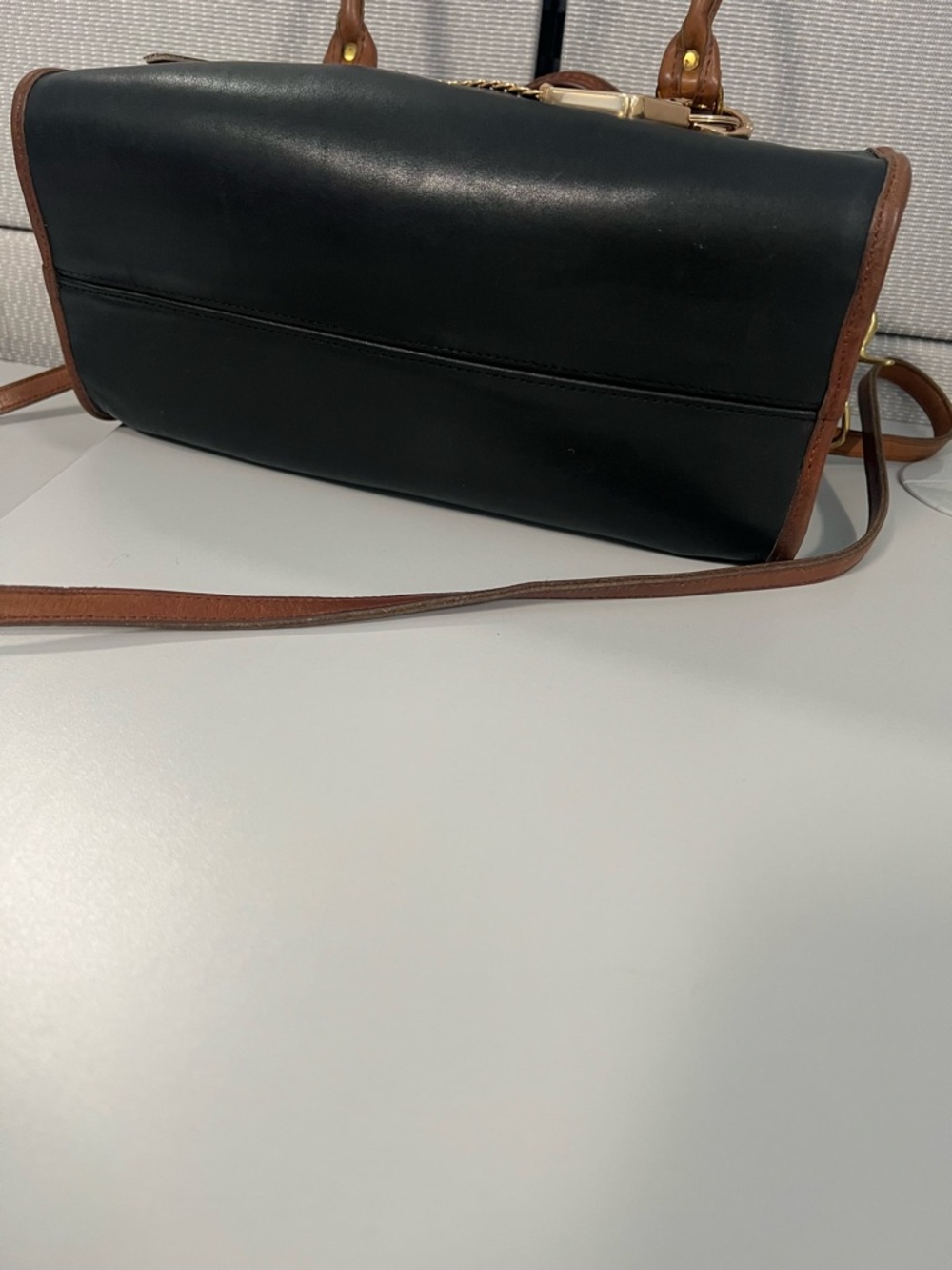 Vintage Coach Madison Spectator Black and Tan Leather Satchel Bag - Picture 11 of 12